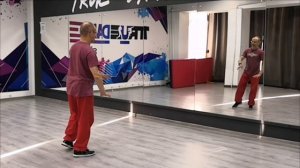 Тайцзицюань 10 форм, 6-я и 7-я формы (вид справа)