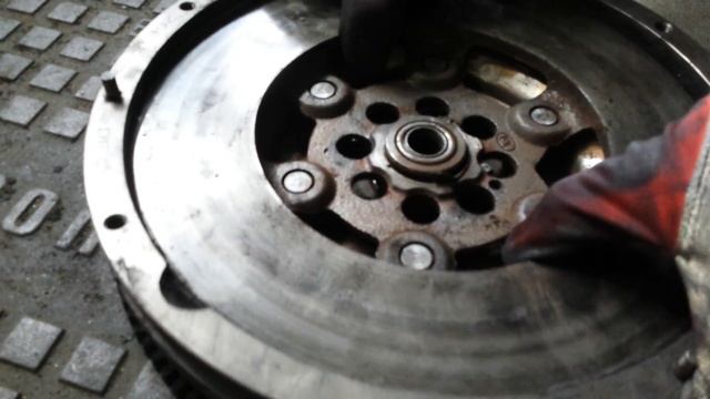 Vw touareg 2.5 tdi 128kw маховик кончился.. смотреть онлайн