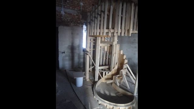 Сложная опалубка для лестницы. Эксклюзивная бетонная лестница. Красноярск смотреть онлайн