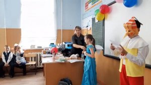 Выход Буратино и Мальвины