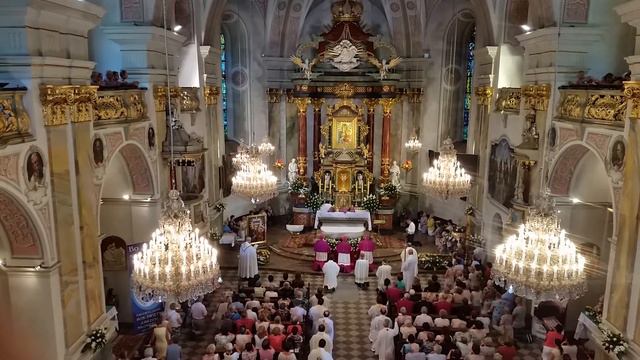 Odpust w Pszowie - Litania do Matki Boskiej Uśmiechniętej смотреть онлайн