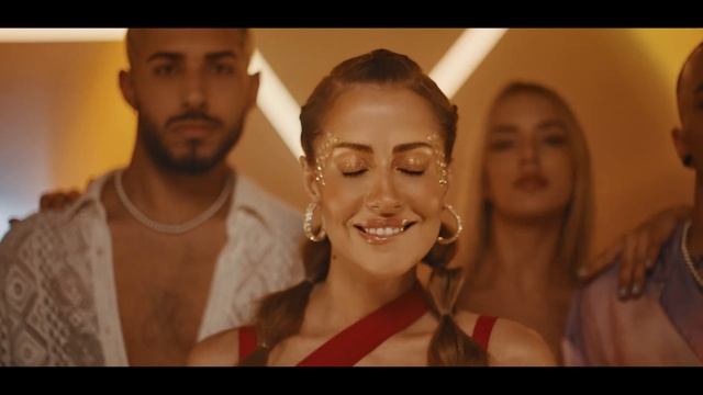 Derya Uluğ Hadi Çal_1080p.mp4 смотреть онлайн