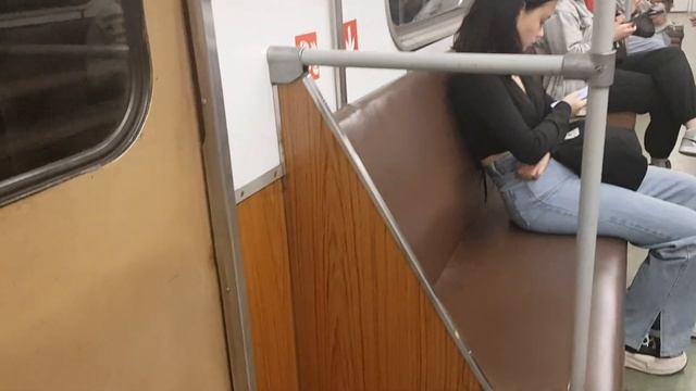 Последний в московском метро. Поездка на метропоезде 2-2-2 на ЛДЛ.