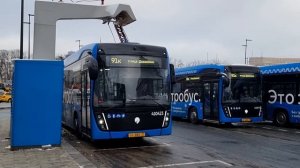 Как заряжают ЭЛЕКТРОБУСЫ В МОСКВЕ