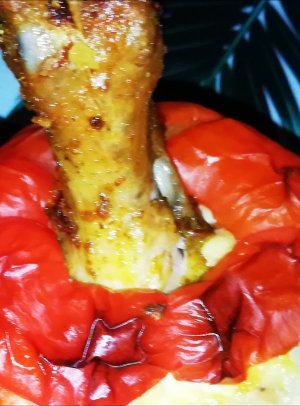 Куриная голень в перце.