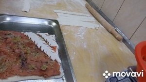 Пирог с горбушей из слоёно-дрожжевого теста/рецепт пирога