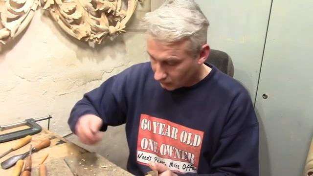 Резьба по дереву , часть 6 барокко . Объемный акантовый лист смотреть онлайн