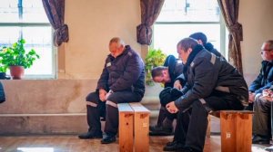 Первый день в тюрьме. ПЕРВОХОД НОВИЧОК ЗАХОДИТ В ХАТУ.