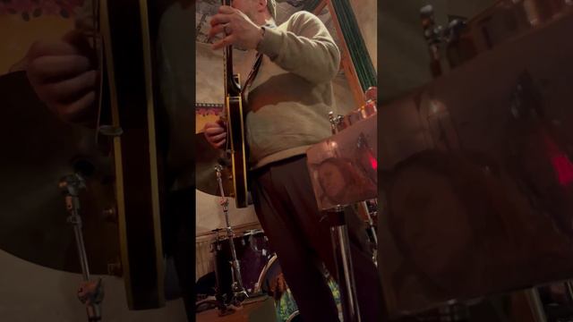 Rich Hinman vs Adam Levy: "I Love Paris" (Cole Porter) смотреть онлайн