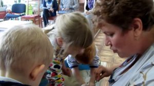 Занятие в яслях ( песочная терапия )