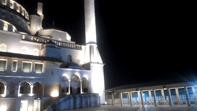 МЕЧЕТЬ В МАХЕЛЛЕ УЛУС В АНКАРЕ ТУРЦИЯ смотреть онлайн
