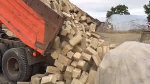 саманые керпичи