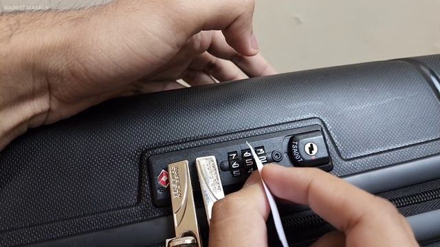 How To Unlock Forgotten Combination Lock Password | Open TSA 007 Suitcase Luggage Bag Password Lock смотреть онлайн