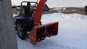 Чистка снега Iseki Geas 21 шнекороторным снегоотбрасывателем.