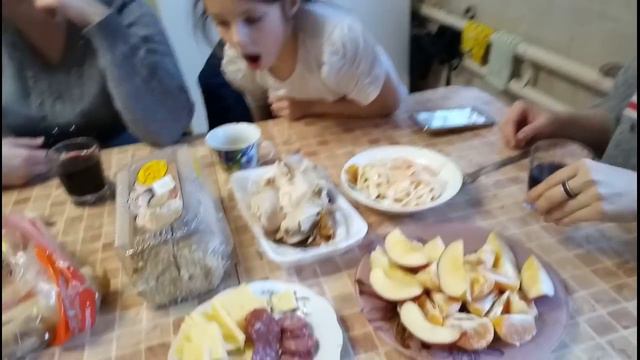 Запоздавшие ПОДАРКИ!Приехали ГОСТИ!Играем в ПРЯТКИ!