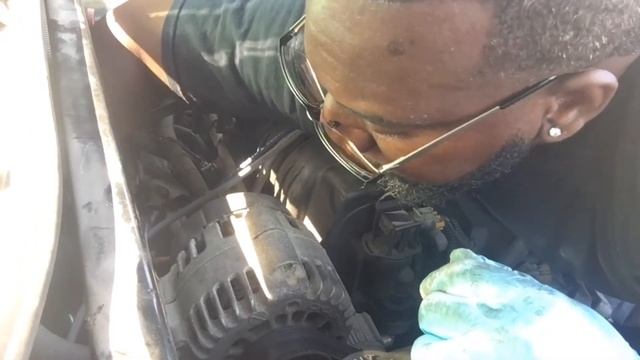Changing spark plugs and wires on my 2000 Chevy Impala смотреть онлайн