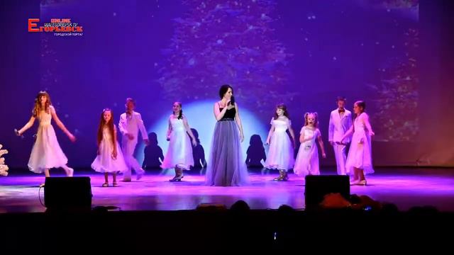 "Let it snow".Светлана Белова и студия"Акцент". смотреть онлайн