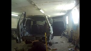 КУЗОВНОЙ РЕМОНТ. НИВА ШЕВРОЛЕ.. ЗАКОНЧИЛИ СО СВАРКОЙ. ОСТАЛОСЬ ЗА ГРУНТОВАТЬ И ПО КРАСИТЬ.