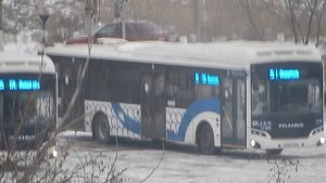 Автобус номер №25 стоит в Волгограде, 23 февраля 2024 года, ТРАНСПОРТ Волгограда