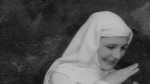 х/ф "Мать Иоанна от ангелов" (1960) - песенка пьяной монашки