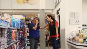 Empleado Falso Broma en Walmart