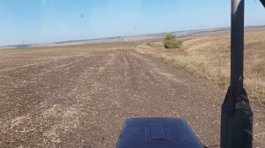 Выравниваю поле под посев, лущильником.