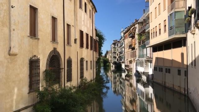 что русскому хорошо, то итальянцу... русские туристы в Италии! смотреть онлайн