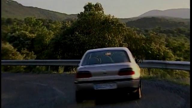 Review of the Vauxhall Omega смотреть онлайн