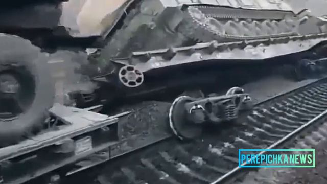 Русские даже технику нормально доставить не могут! смотреть онлайн