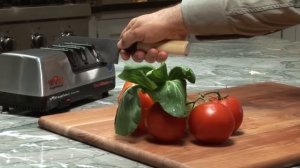 Как это сделано? Chefs Choice CH/1520 Универсальная электрическая точилка для ножей