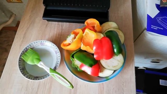 Мясо-гриль, как в ресторане. Обзор электрогриля  kitfort kt-1637