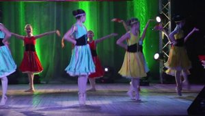 Тарантелла на пуантах. Полтава. "ФУЭТЕ".