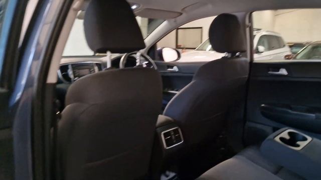 Kia Sportage 1.6 GDi 1 Euro 6 5dr смотреть онлайн