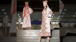 Фольклорный стиль одежды:дизайнер Ирина Ега,модель Соловьева А.В.