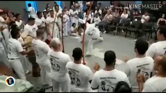 Batizado e troca de corda ABADÁ-CAPOEIRA Uberlândia-MG смотреть онлайн