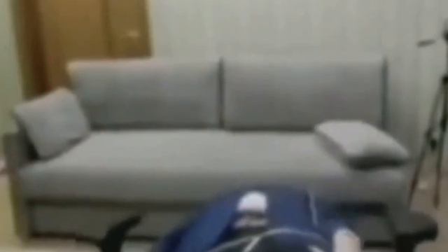 Жожо пытался встать со стула но его виндовс неожиданно отказала смотреть онлайн