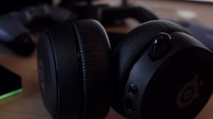 Reviewing the Steelseries Arctis Prime vs HYPERX Cloud II - WITH MIC TEST!