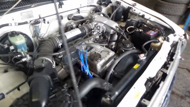 TOYOTA HILUX 2.7 LTR ENGINE 186999 KMS P2052 смотреть онлайн