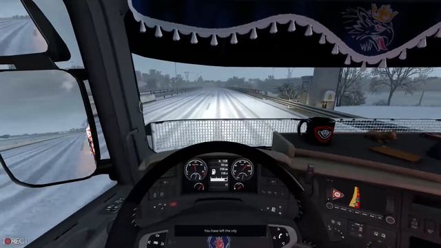 ETS 2, К новому году не успели, возим на Старый НГ подарки! смотреть онлайн