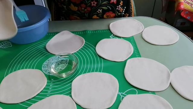 Как испечь пироги с капустой, картошкой из слоёного теста. Слойки, вертуды, плацинды. Вкуснятина