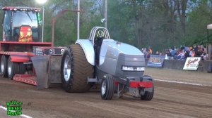 2023 Tractor Pulling: Light Limited Super Stock Tractors. Falmouth, Ky. Battle of The Bluegrass.