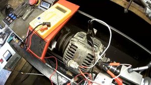 Генератор. Проверка. Показываю как испытать генератор на токарном станке.