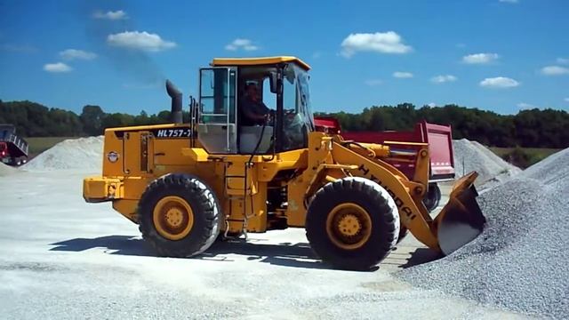 2005 Hyundai HL757-7 смотреть онлайн