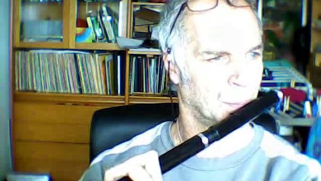 Two Breton tunes (Gavotte de l'Aven) played on a Doug Tipple PVC flute. смотреть онлайн