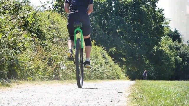 How I ride a 36 inch unicycle. A day in the sun смотреть онлайн