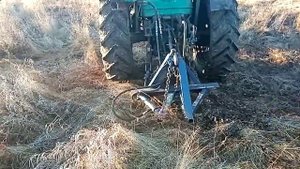 Корчеватель своими руками на "коленке" из того что валялось в гараже. Корчуем по мерзлой земле.