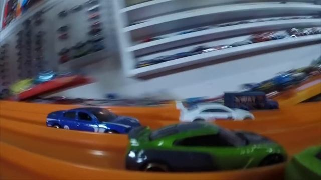 Hot Wheels Racing 50 Car Championship with *GoPro Cam* смотреть онлайн