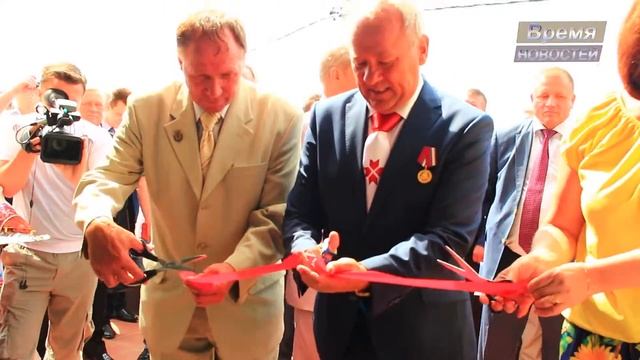 2 праздника в одном месте смотреть онлайн