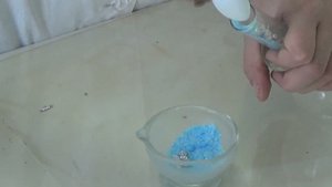 Как сделать настоящую химическую грелку в домашних условиях ؟