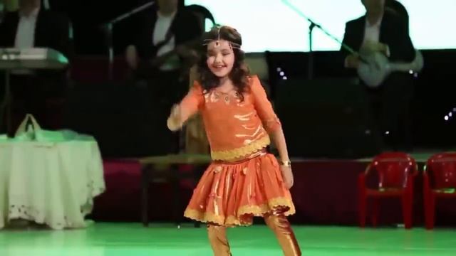 хатуба как маленькая девочка поет супер смотреть онлайн